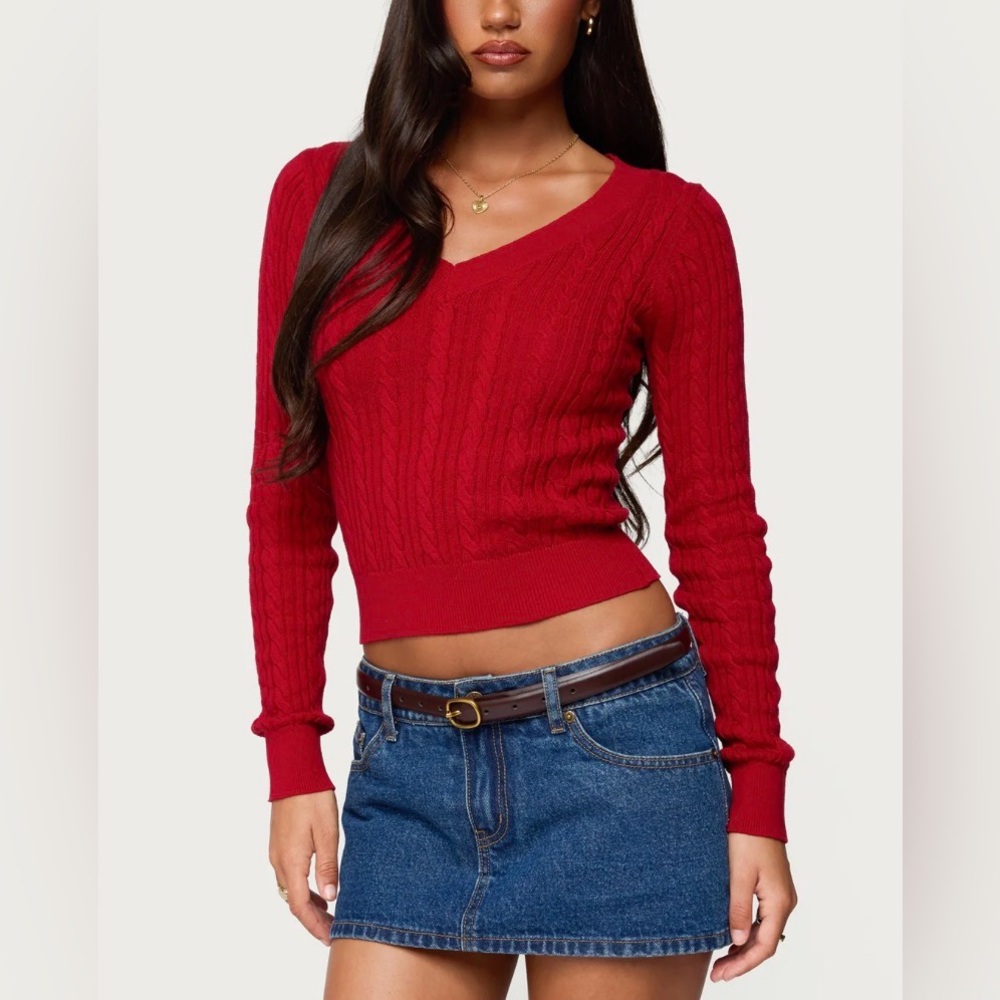 EDIKTED Ashlee Red V Neck Cable Knit Top (XS)